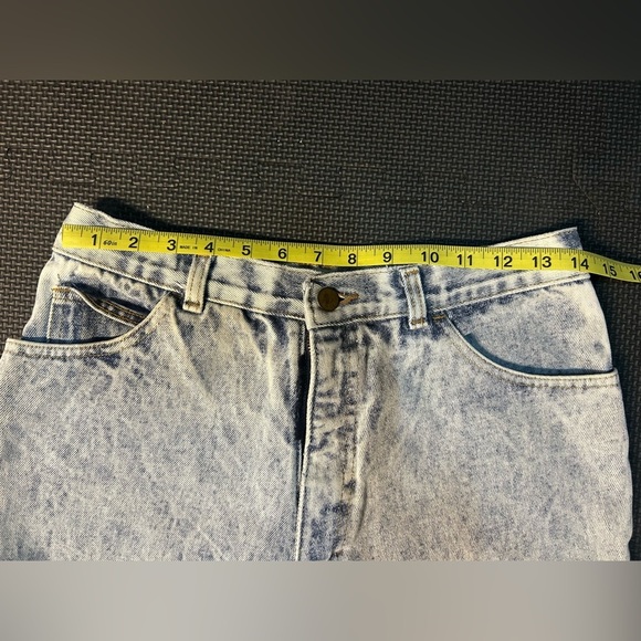 Vintage Prezzia High-Rise Acid Wash Mom Jeans - Picture 10 of 12